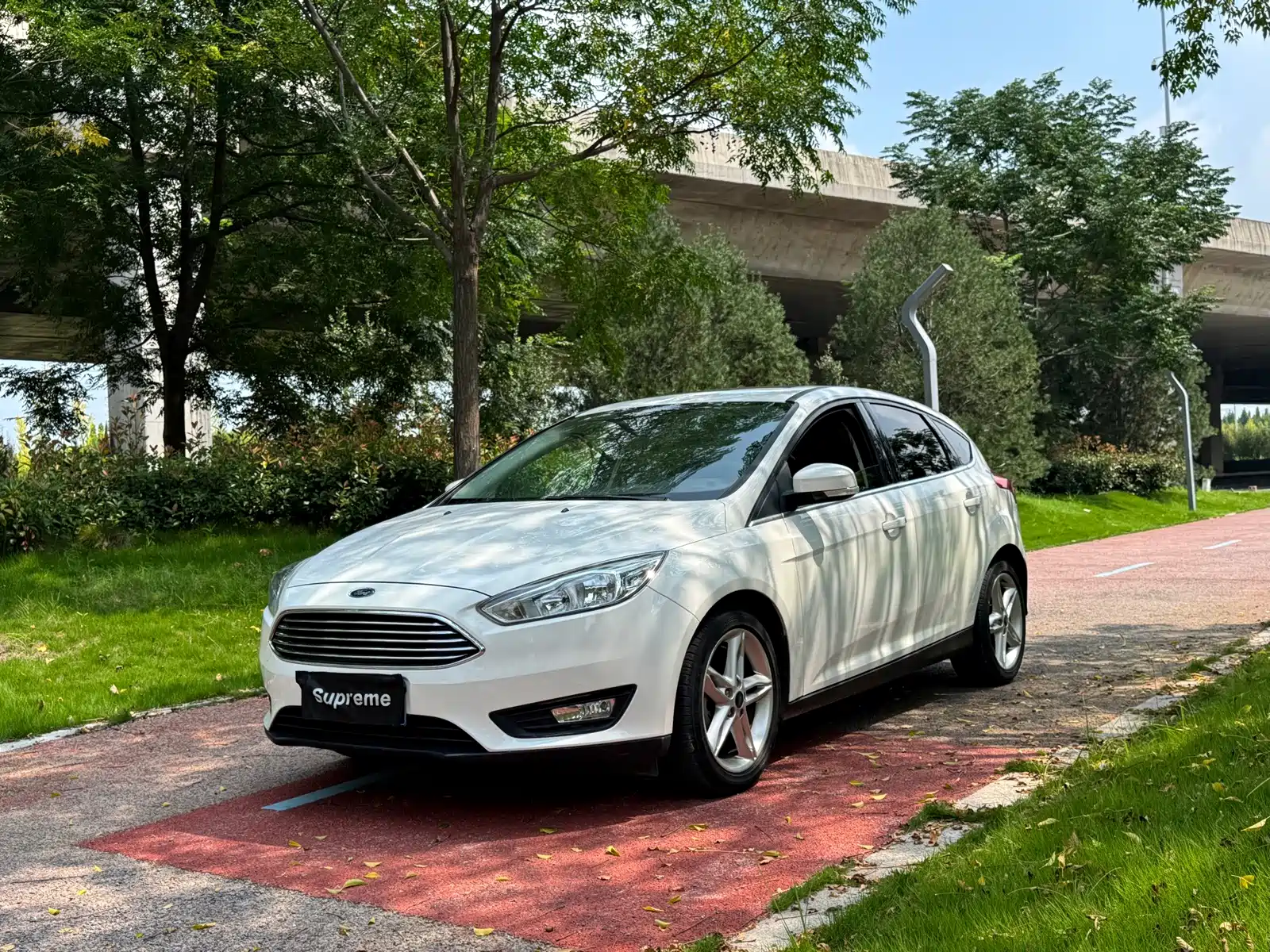 Фото 1 - Ford Focus