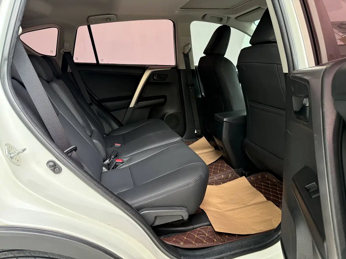 Toyota RAV4 Rongfang 2018 2.0L CVT 2WD Trend X Edition фото 11