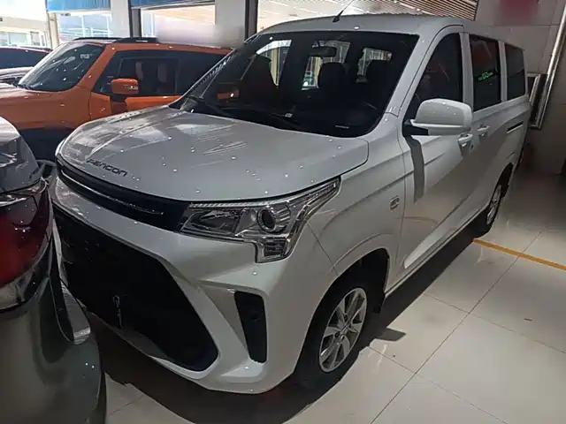  Dongfeng Fengguang Fengguang 380 2022 1.5L Classic Passenger Van 5-seater