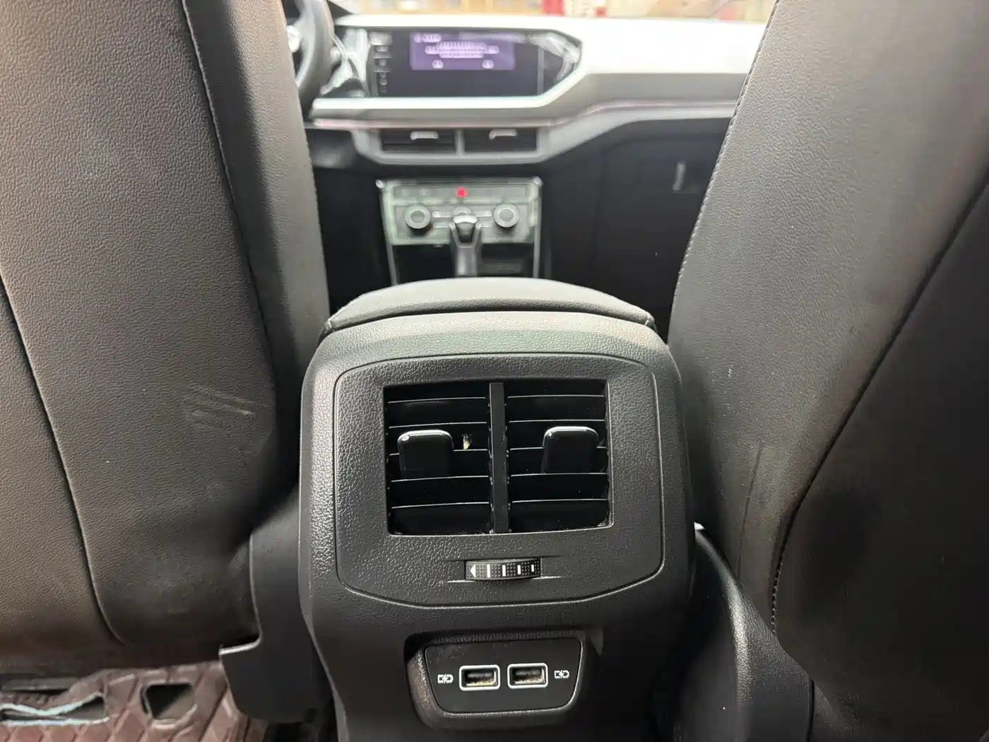 Volkswagen Tanying 2021 1.5L Automatic Smart Connect Edition фото 14