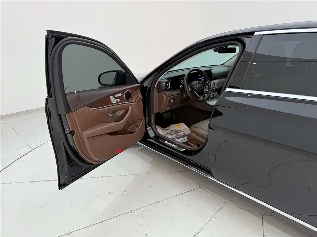Mercedes-Benz E-Class 2023 Facelift E 300 L Fashion фото 13