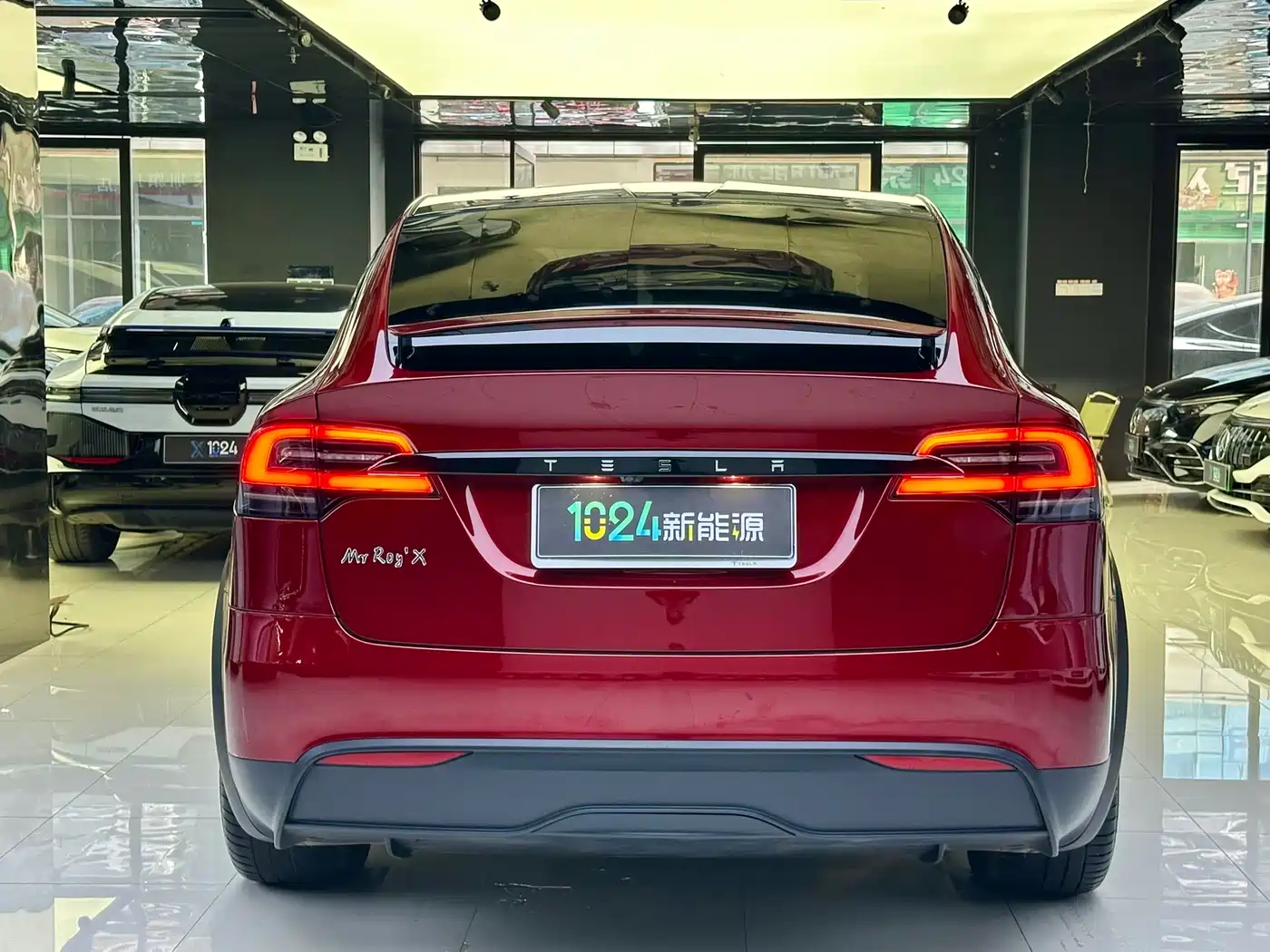 TESLA MODEL X