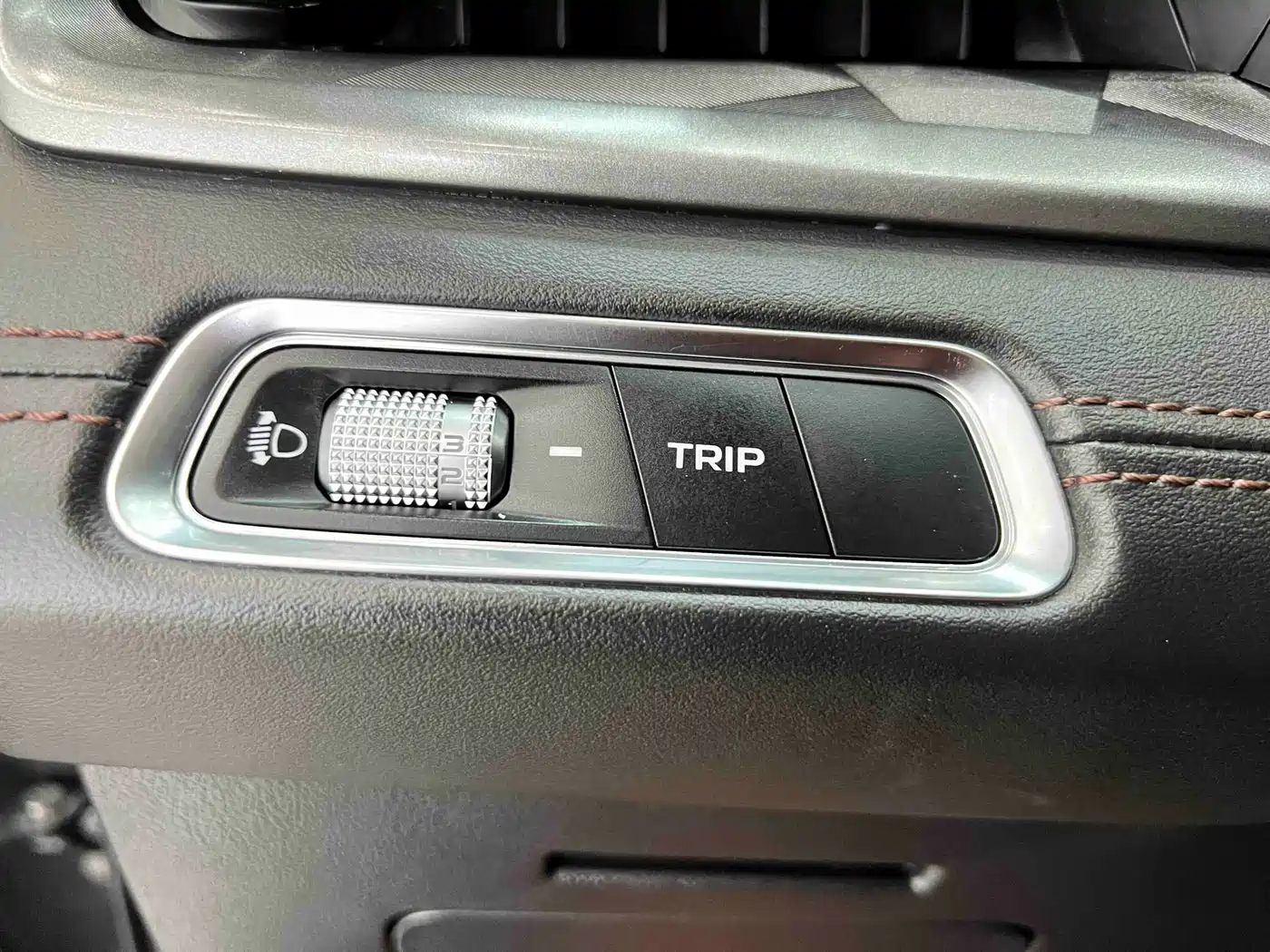 GEELY AUTOMOBILE VISION X6