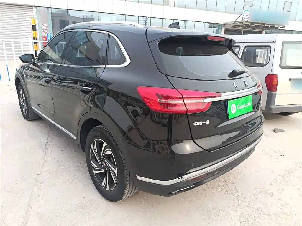 Hongqi HS5 2022 Facelift 2.0T Smart Flag Enjoyment Edition фото 13