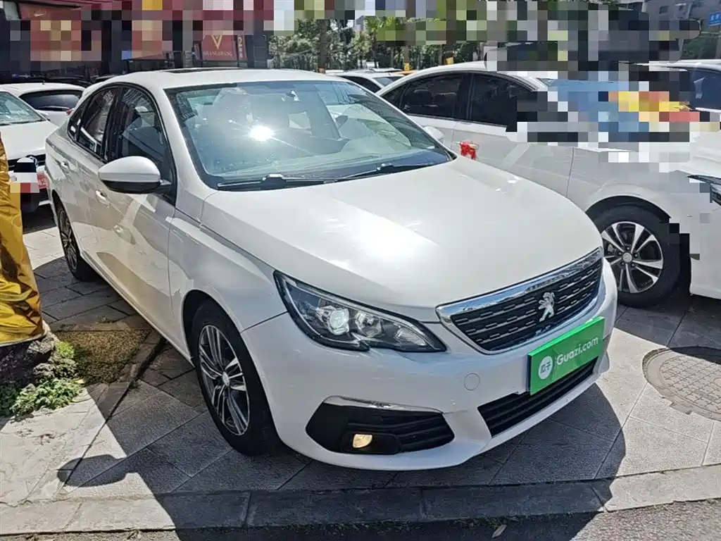 Peugeot 308 2018 1.6L Auto Luxury Edition фото 4