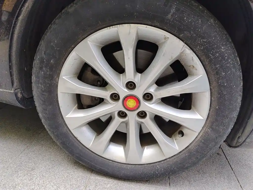 Hongqi H7 2014 2015 2.0T Luxury