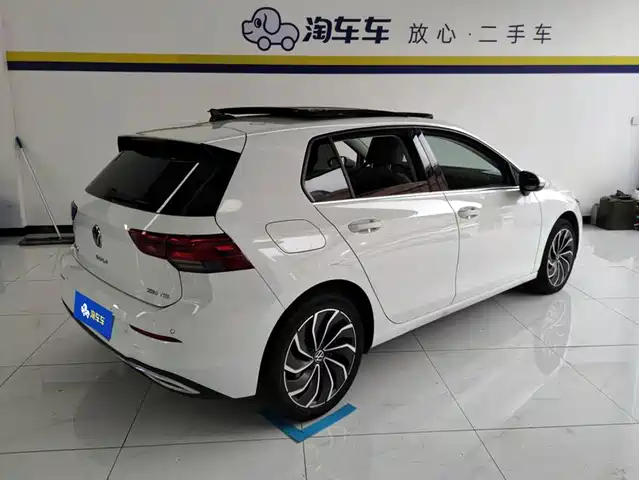 Volkswagen Golf 2021 280TSI DSG Pro — фото 3