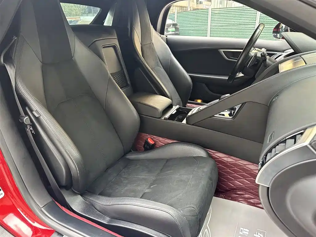 Jaguar F-TYPE 2021 P300 Rear-Wheel Drive Convertible фото 9