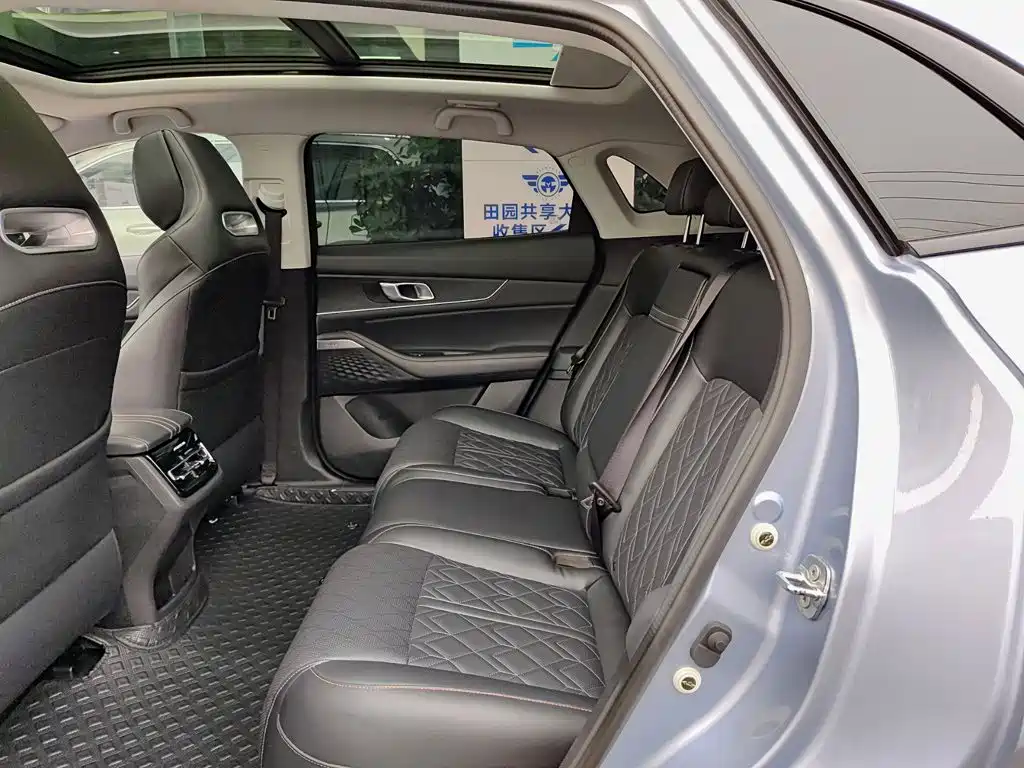 Changan UNI-K 2021 2021 2.0T AWD Premium