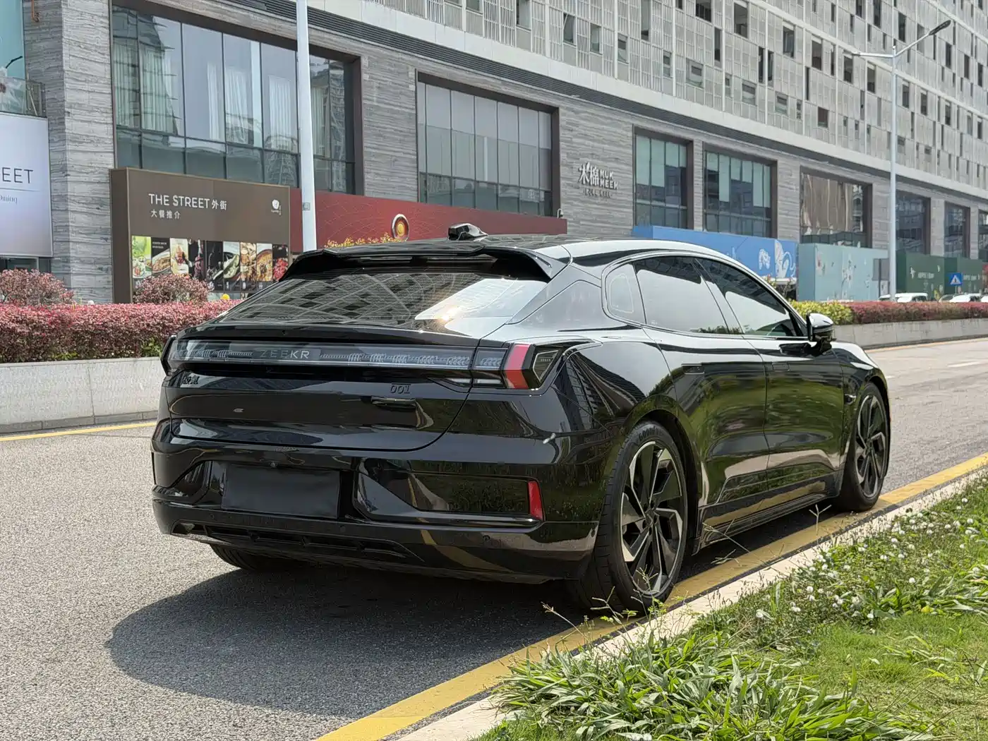 ZEEKR EXTREME KRYPTON 001