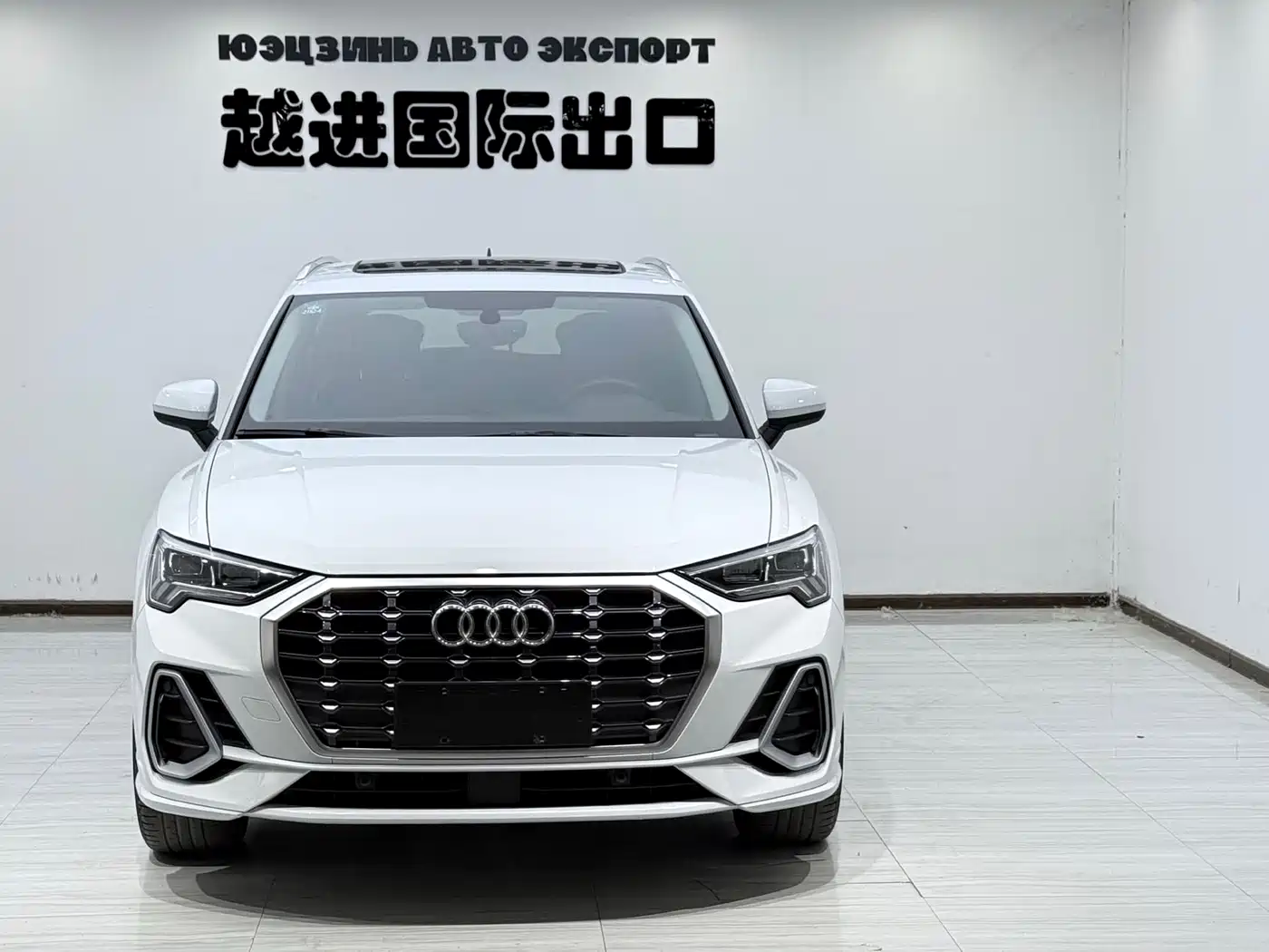 Audi Q3 2022 35 TFSI Fashion Dynamic фото 2