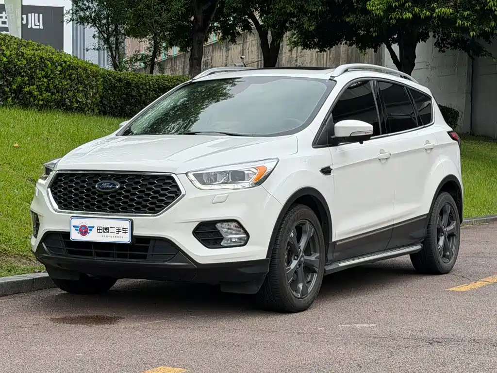 Ford Kuga 2019 2019 EcoBoost 180 FWD Luxury Edition China V