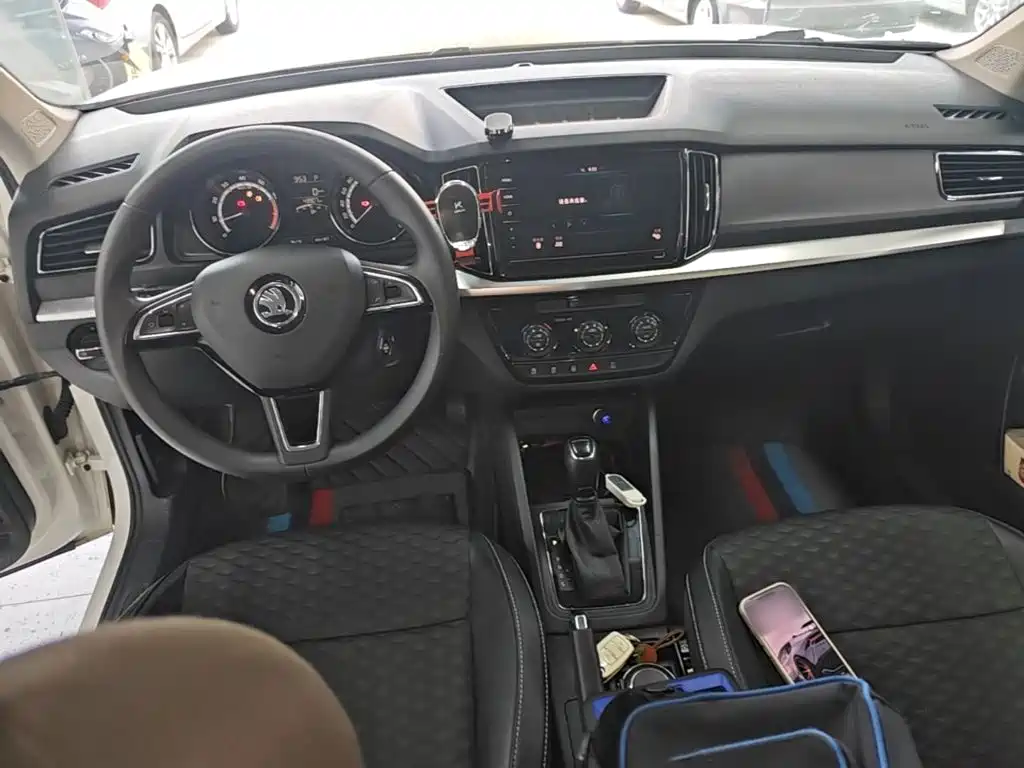 SKODA KOMICK