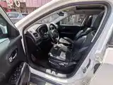 Фото 8 - Jeep Compass