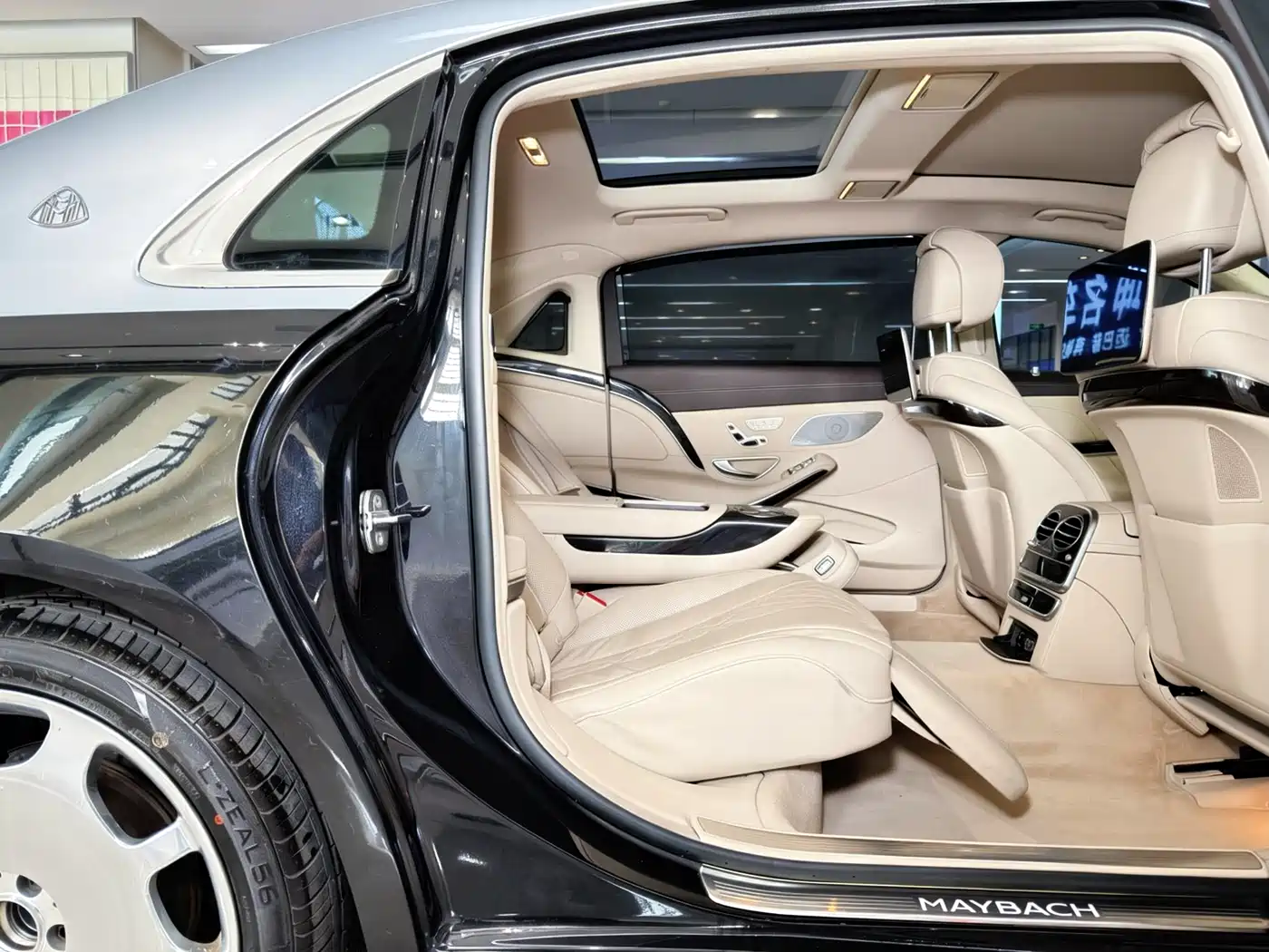 Mercedes-Benz Maybach S-Class 2019 S 450 4MATIC фото 12