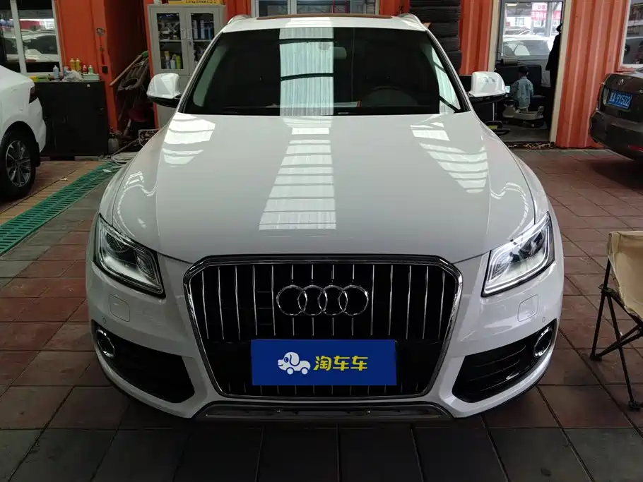 Audi Q5 2016 40 TFSI Technology Model фото 2