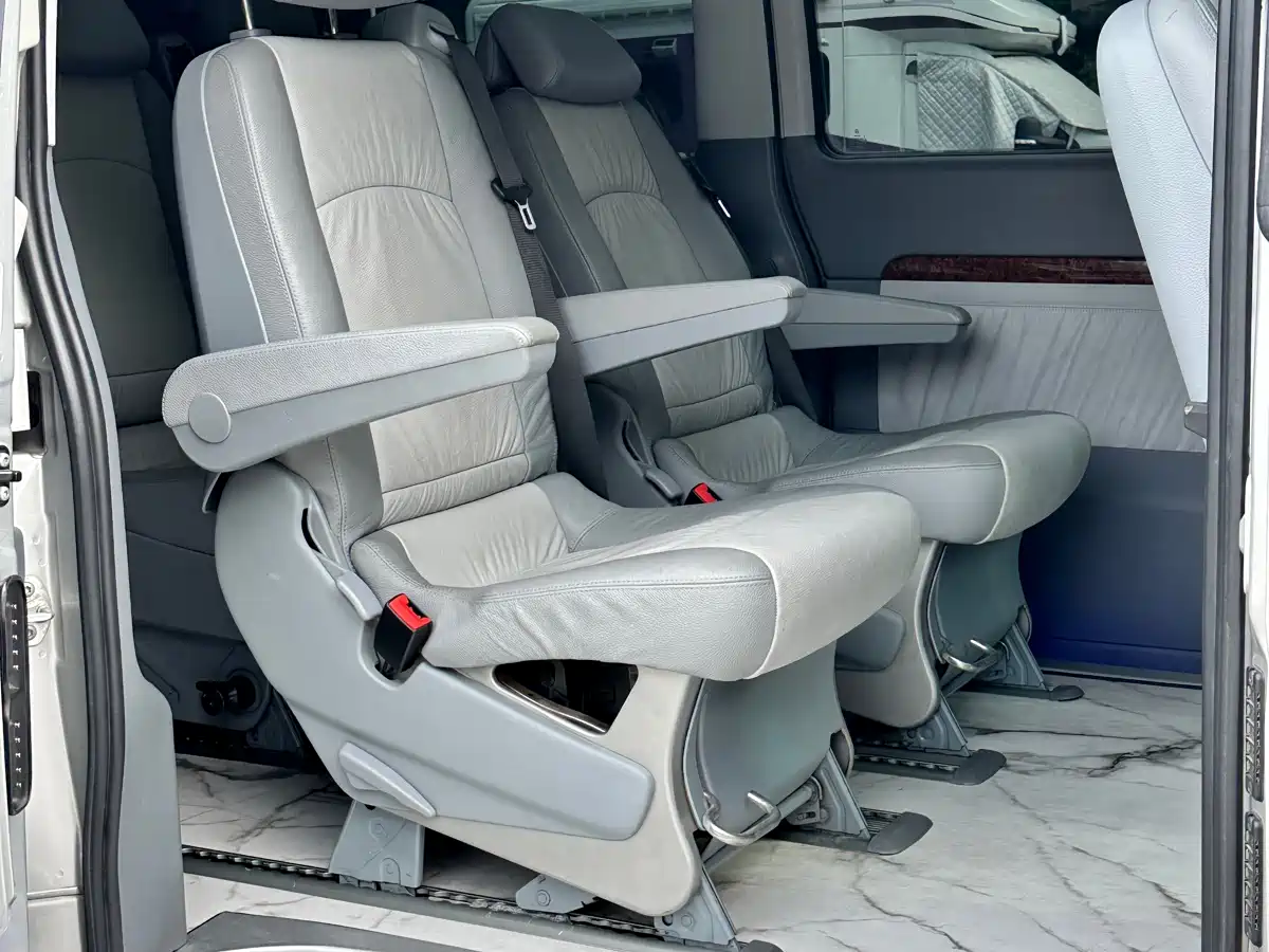 Mercedes-Benz Viano (Import) 2006 Viano 3.2L фото 9
