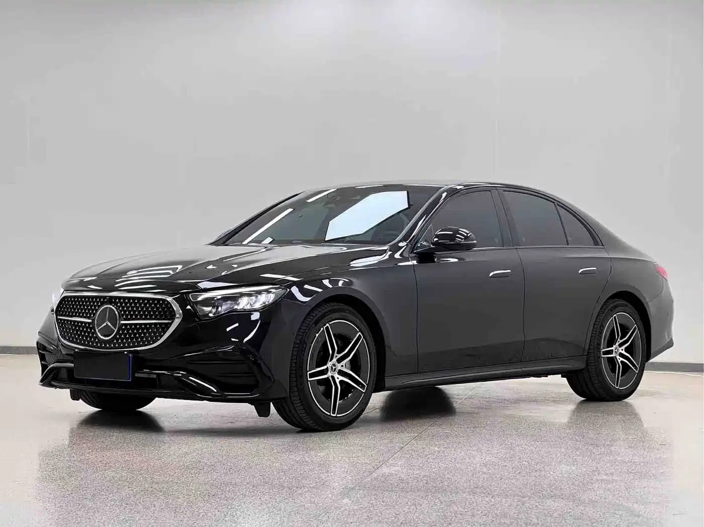 MERCEDES-BENZ E-CLASS (IMPORTED)