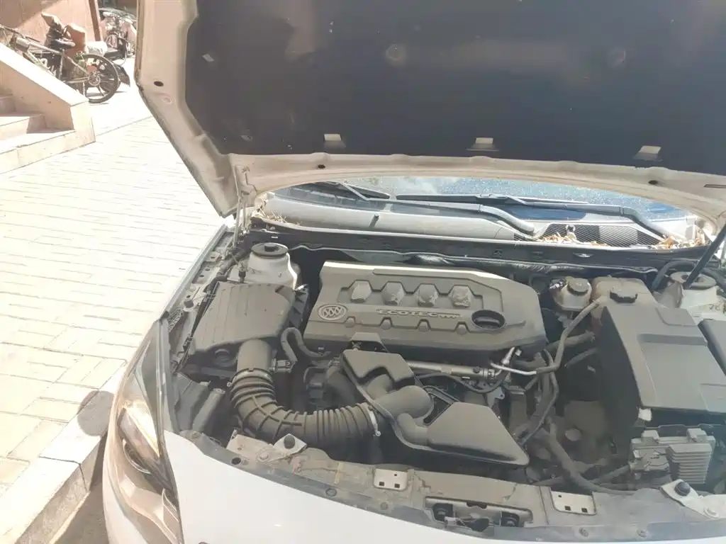 Buick Regal 2015 2.0L Elite Fashion Model фото 20