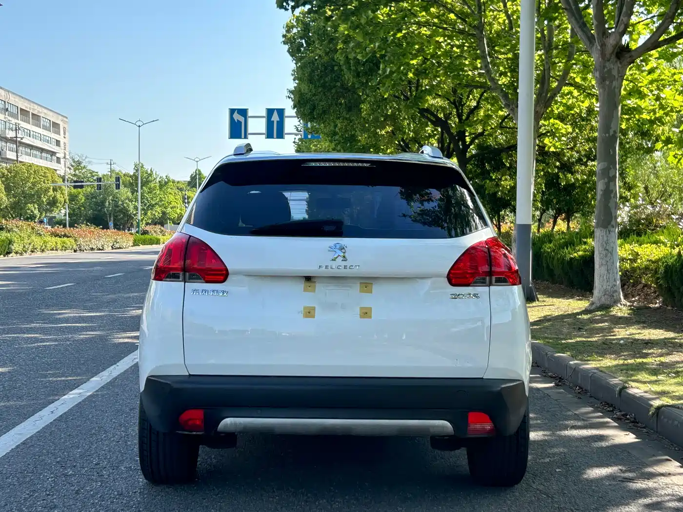 Peugeot 2008 2014 1.6L Automatic Fashion Edition фото 4