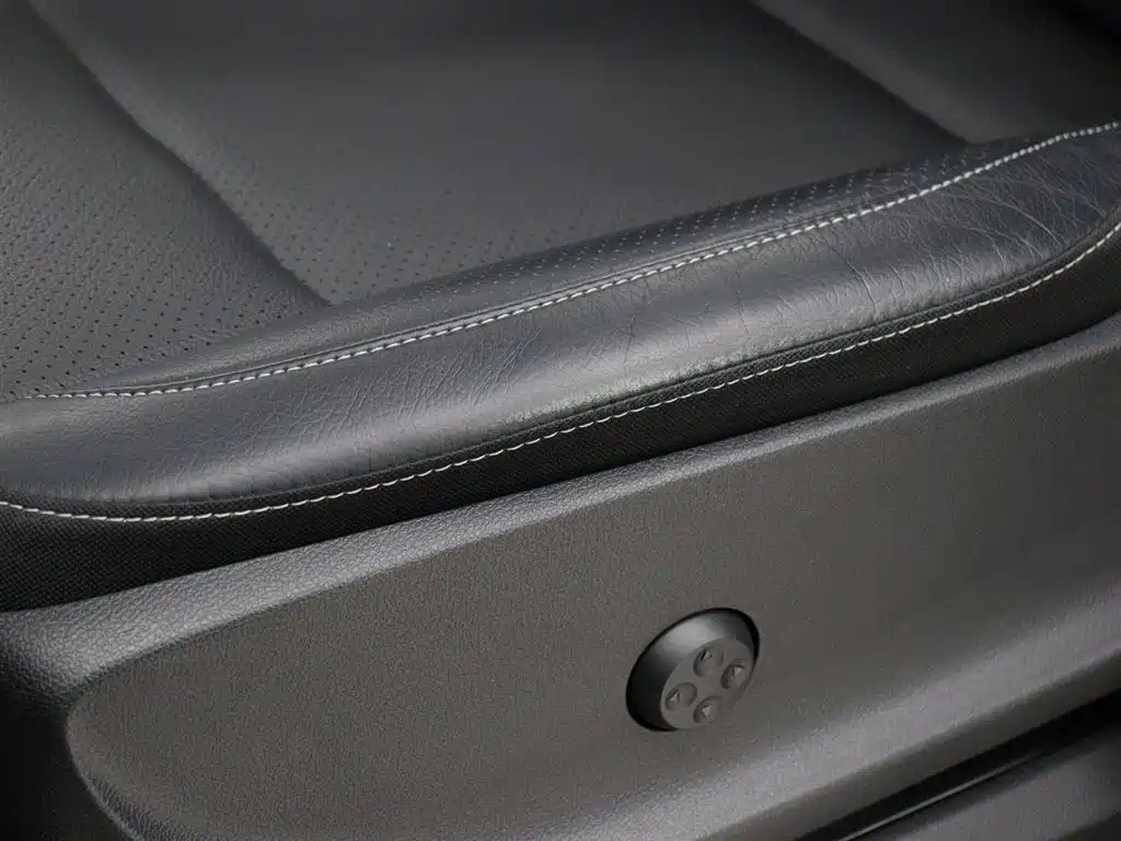 MERCEDES-BENZ V CLASS