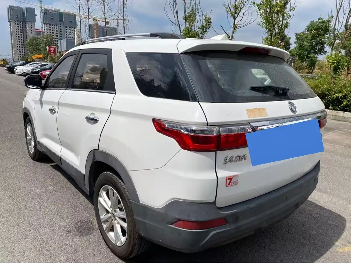 صورة 12 - Dongfeng Fengguang Fengguang S560