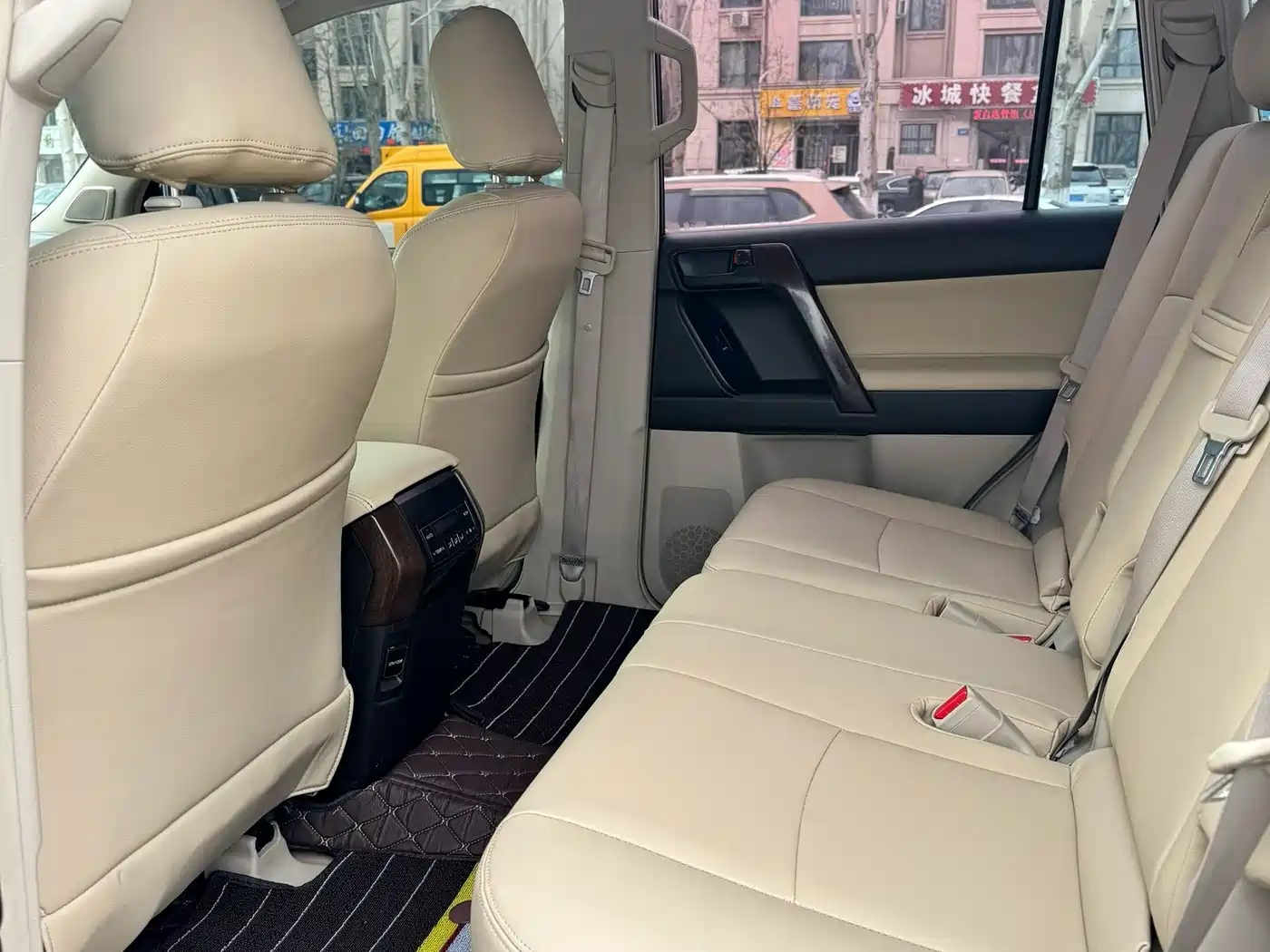 Toyota Prado (Import) 2010 2.7L Auto Luxury фото 5