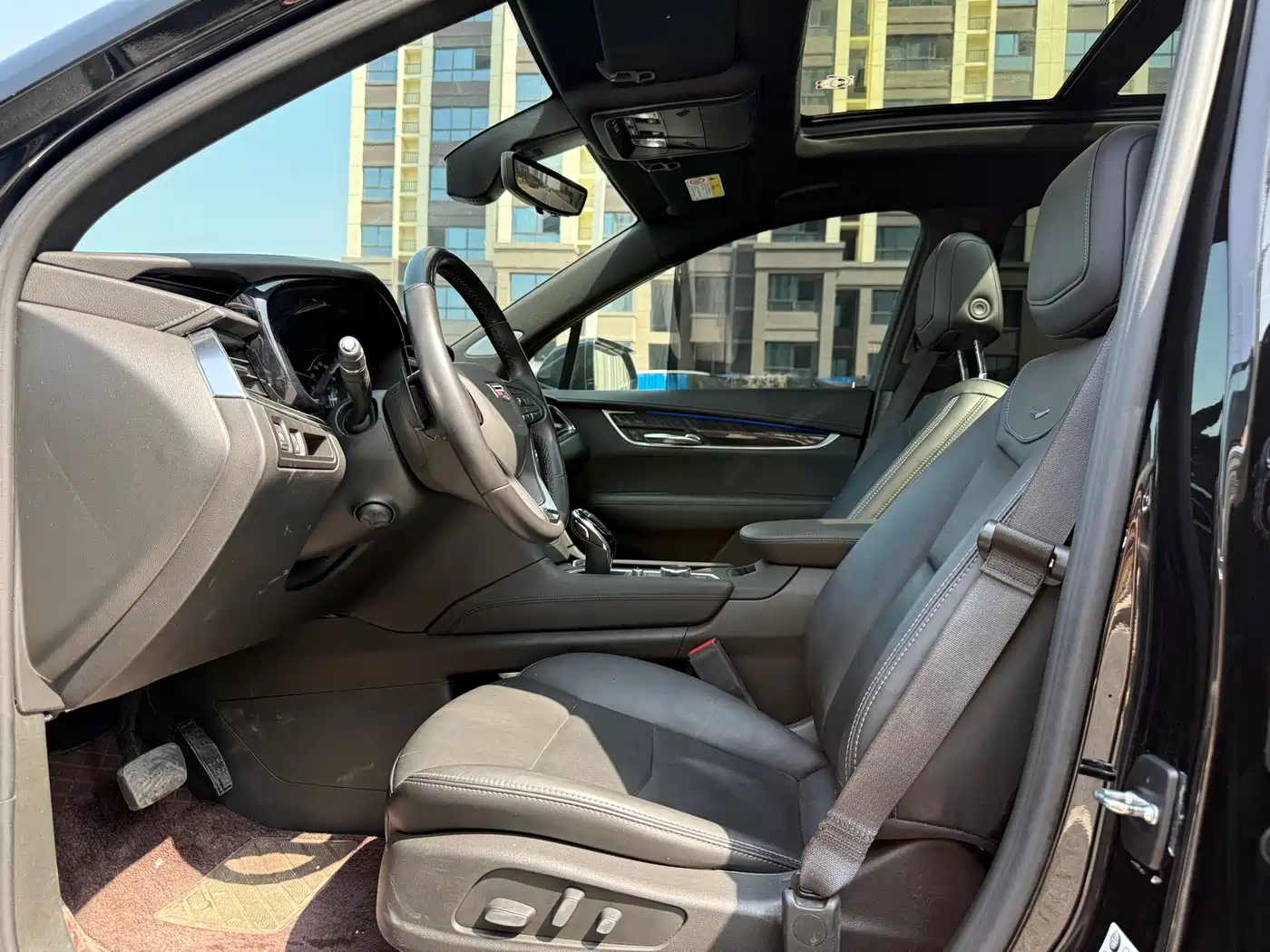 Cadillac XT6 2022 2.0T 6-Seater 4WD Luxury Edition фото 5