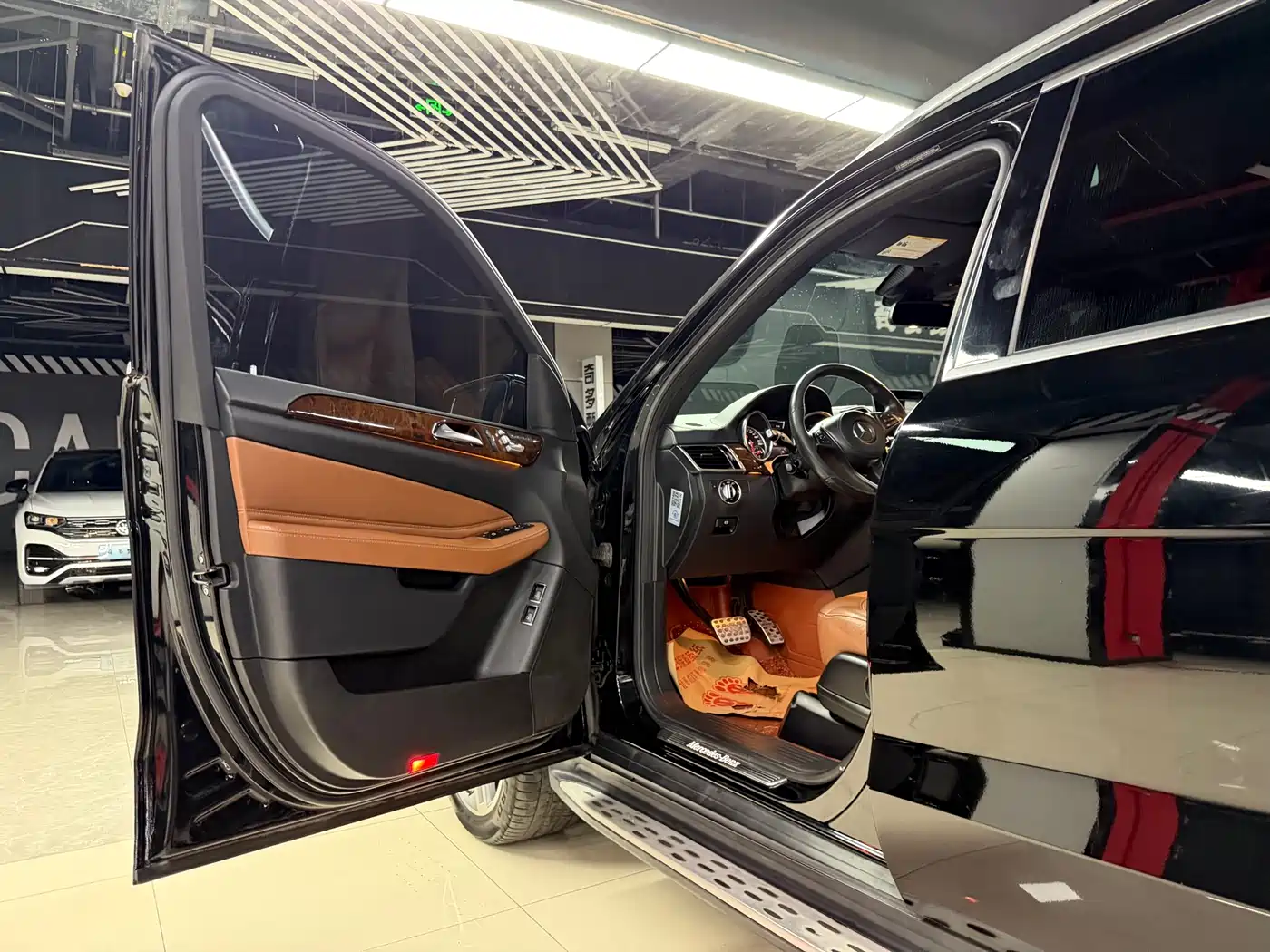 Mercedes-Benz GLS 2017 GLS 400 4MATIC Luxury фото 15