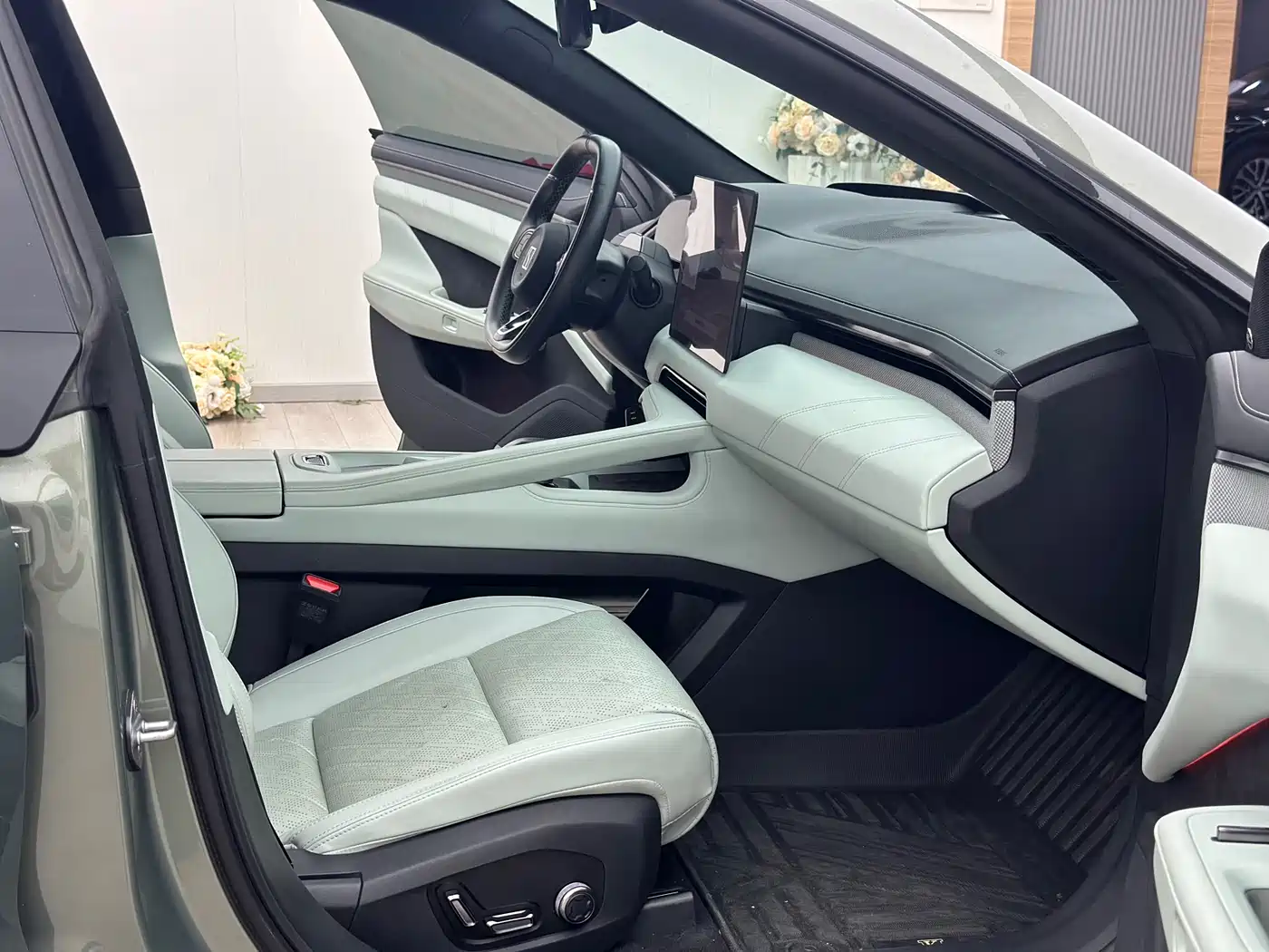 ZEEKR EXTREME KRYPTON 001