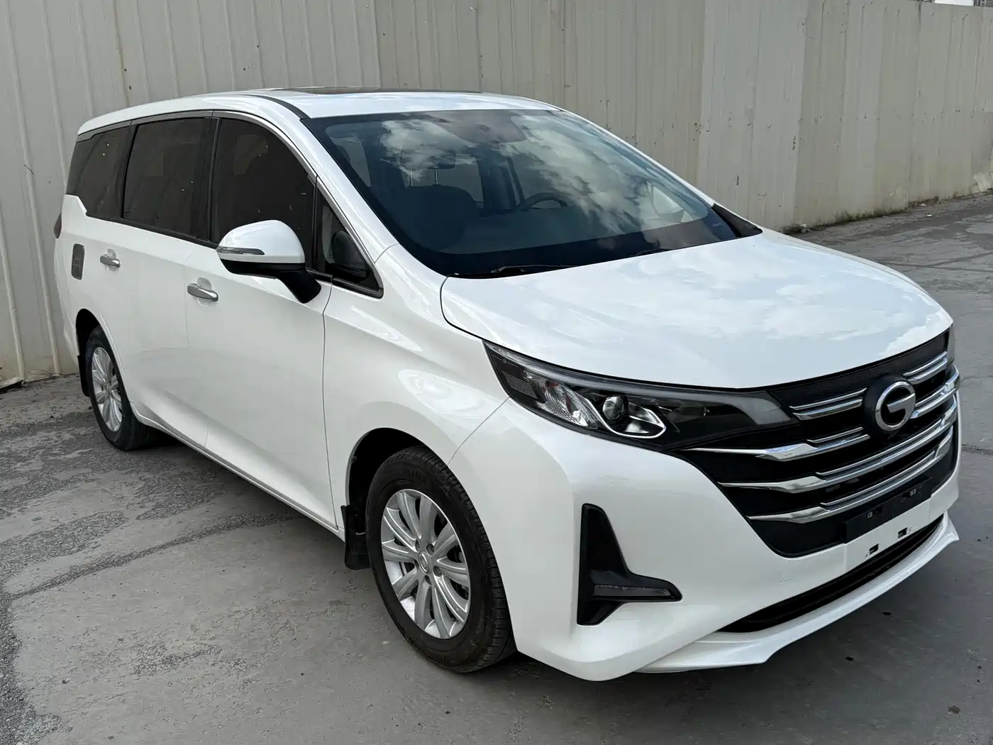 GAC Trumpchi Trumpchi M6 2019 270T Automatic Luxury (7-seater) China V фото 3
