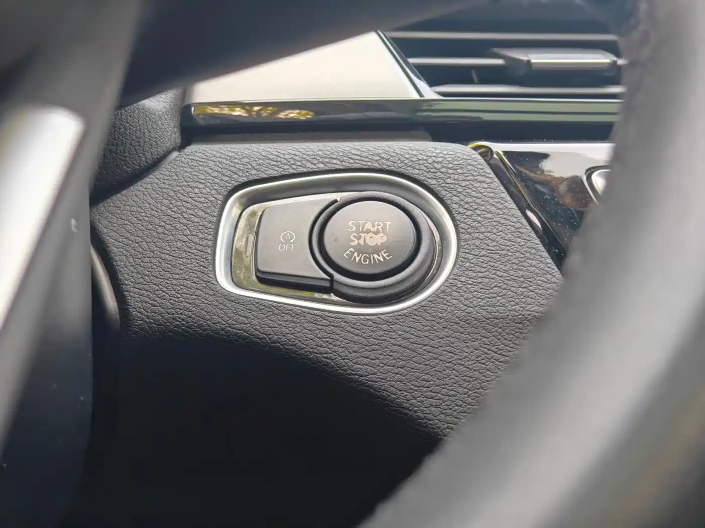 BMW X1 2018 sDrive20Li Leading Model фото 14