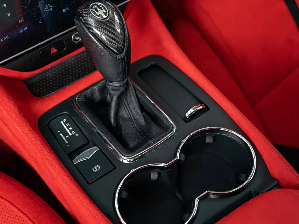 Maserati GranTurismo 2012 2007 4.2L Standard