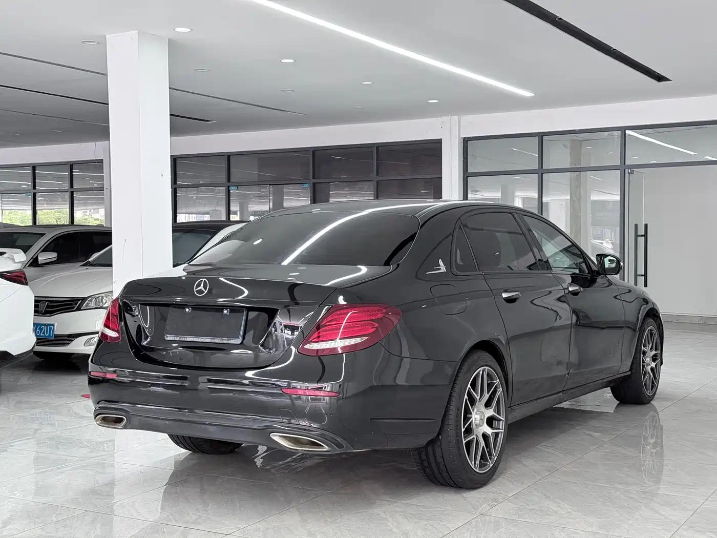 Mercedes-Benz E-Class 2018 E 200 L фото 7