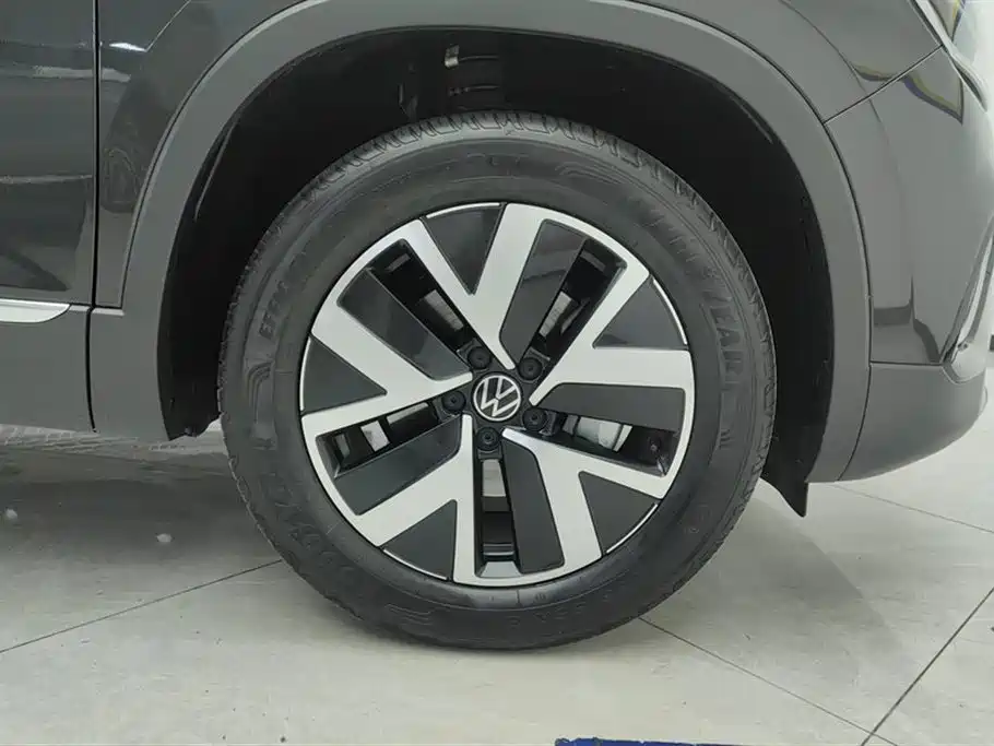 Volkswagen Tayron 2024 330TSI 2WD Luxury Plus Advanced фото 6