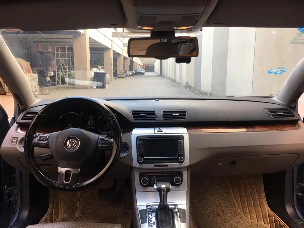 Volkswagen Passat 2011 2.0T Wagon Luxury фото 8