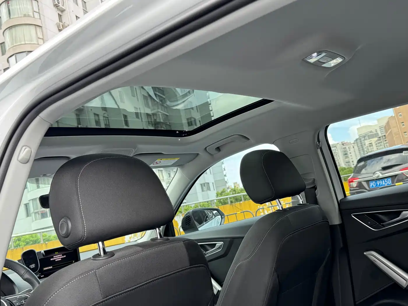 Фото 8 - Audi Q2L