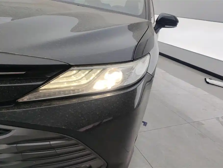 Toyota Camry 2018 2.5G Luxury Edition фото 5