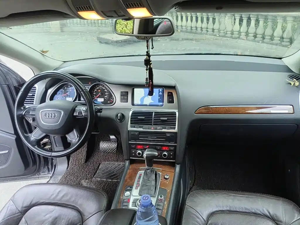 صورة 12 - Audi Q7
