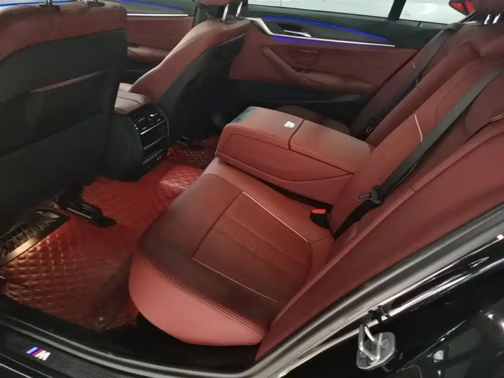 BMW 5 Series 2022 Model Second Facelift 530Li Leading M Sport Package фото 17
