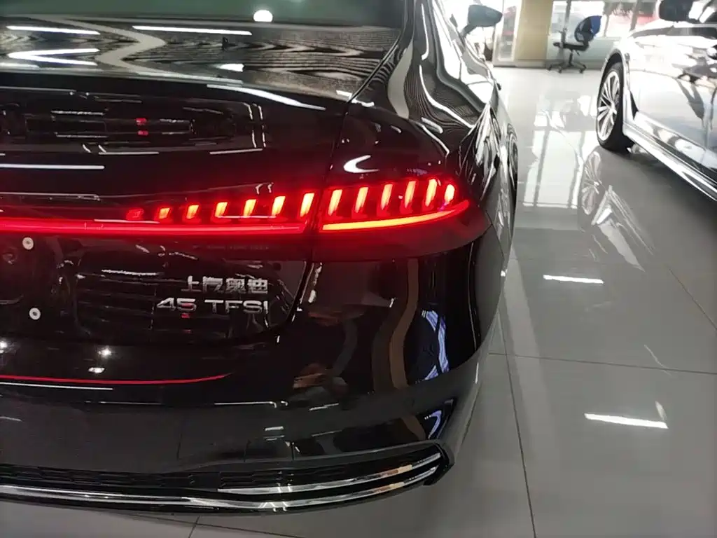 Audi A7L 2026 2025 Model Year 45 TFSI Luxury