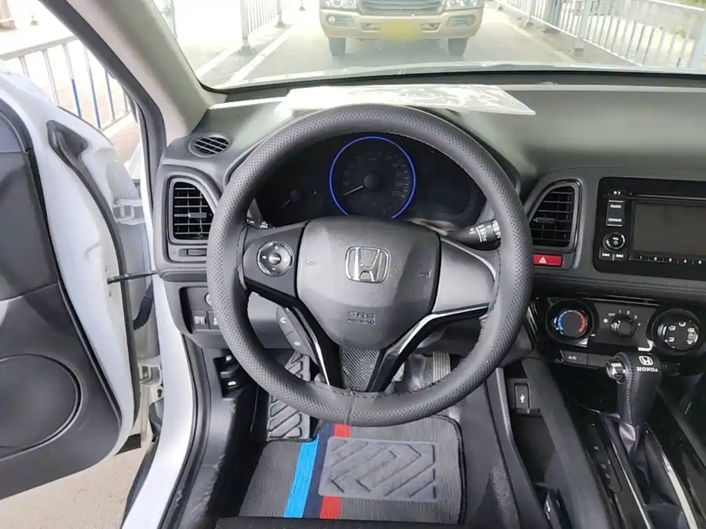 Honda Vezel 2016 2015 1.5L CVT 2WD Comfort