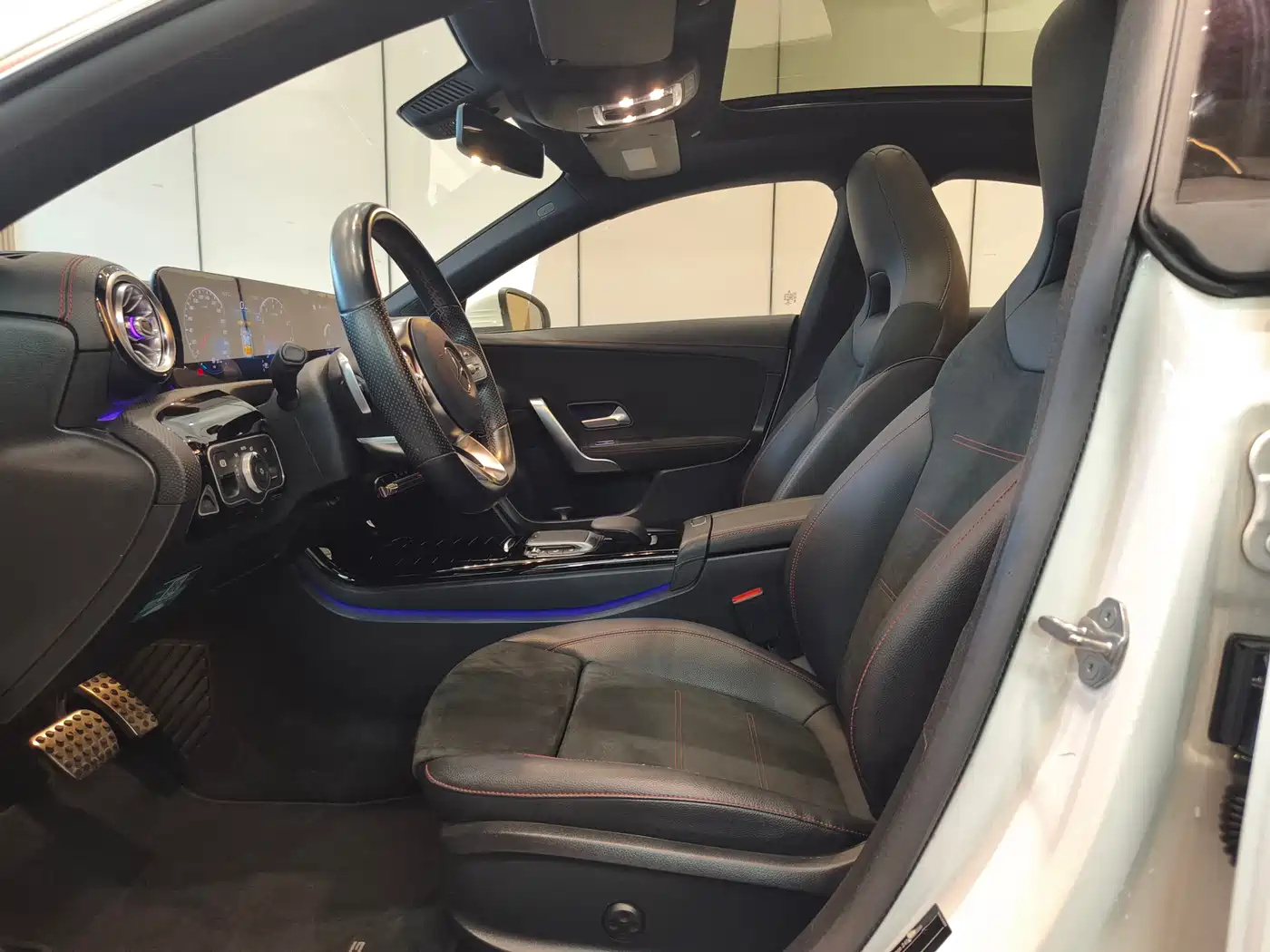 Mercedes-Benz CLA (Import) 2021 CLA 200 фото 5