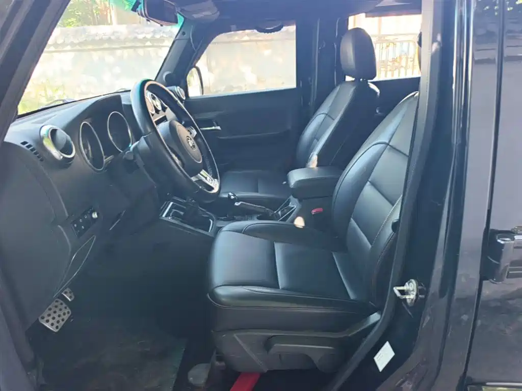 BAIC ORV Beijing Offroad BJ40 2016 Model 40L 2.3T Automatic 4WD Exclusive фото 15