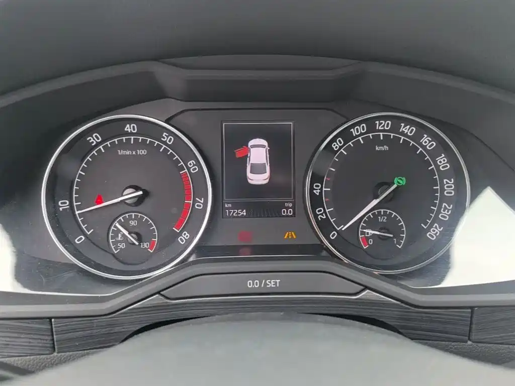 Škoda Superb 2016 TSI330 DSG Smart Edition фото 8