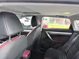 Фото 9 - Geely Coolray