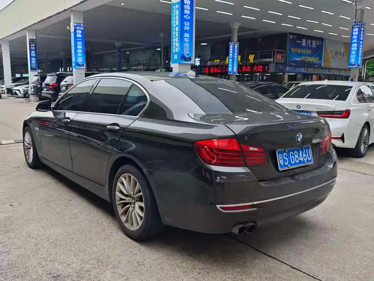 BMW 5 Series 2014 525Li Luxury Design Package фото 8