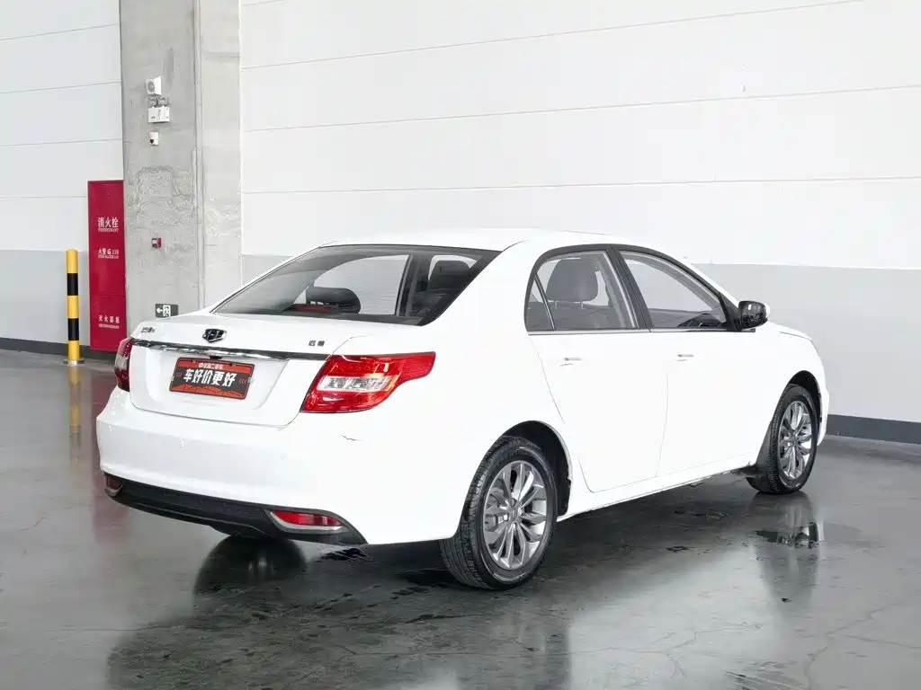 Фото 2 - Geely Vision