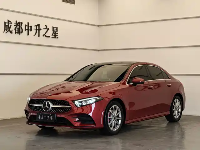 Mercedes-Benz A-Class 2020 Facelift A 200 L Sport Sedan Fashion — фото 1