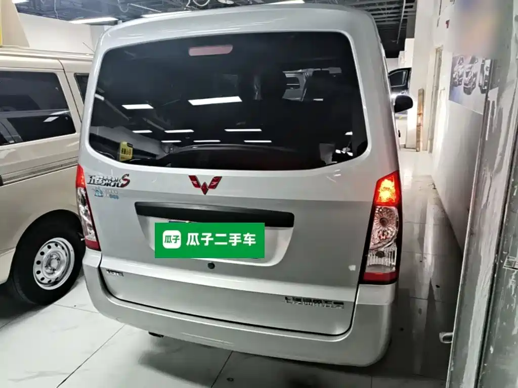 Wuling Motors Wuling Rongguang S 2024 2023 1.5L Base 5/7 Seater